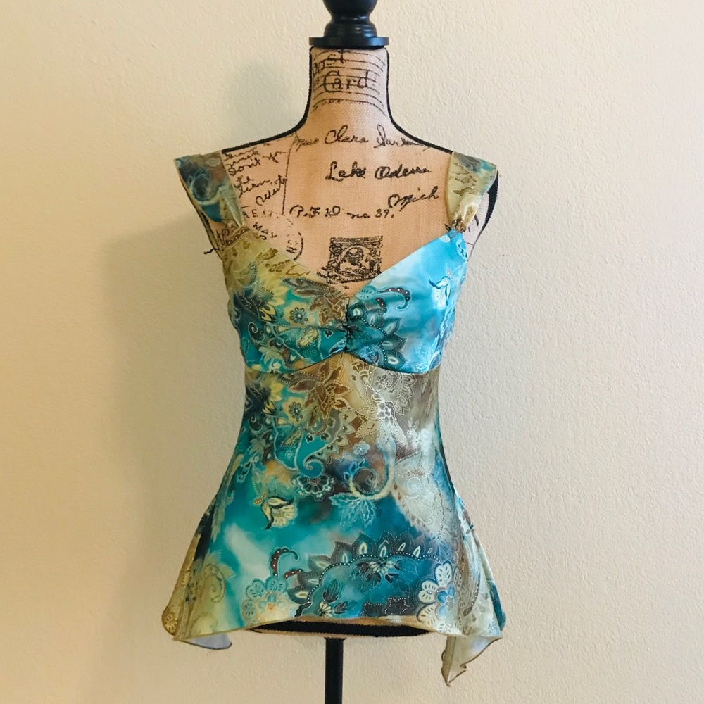 A. Byer green and gold top